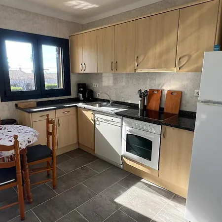 Holiday home Palmeres 6 *